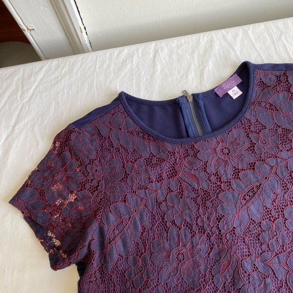 Truly Poppy Stitch Fix Lace Overlay Top Blouse - Picture 9 of 14